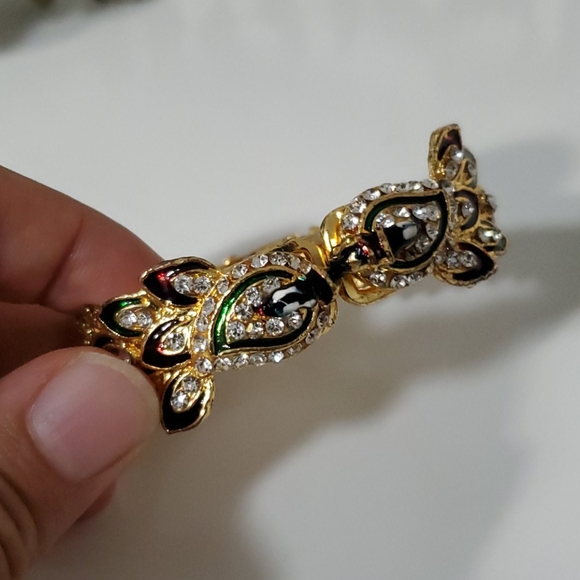 🤎 3/$20 🤎 Gold decorative Bracelets - Picture 6 of 8